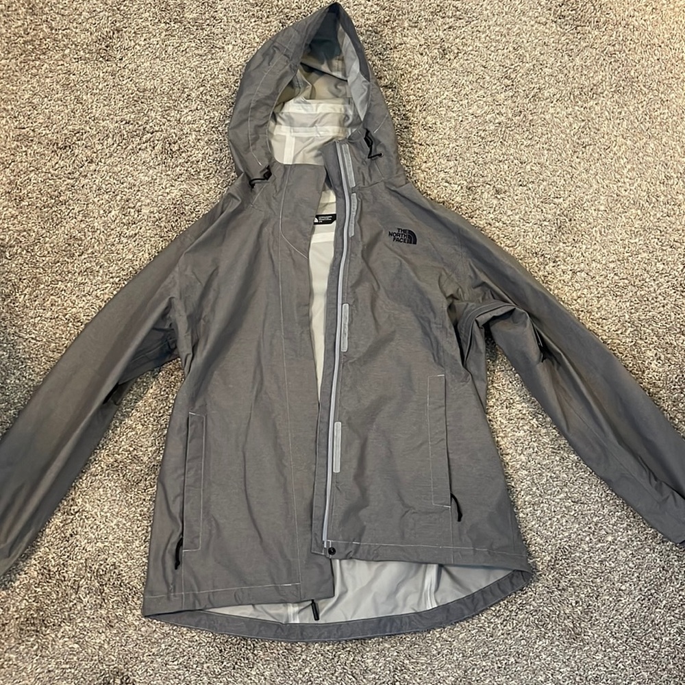 THE NORTH FACE DURABLE RAIN JACKET